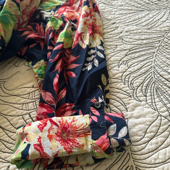Talbot’s tropical island 🏝️ print, button up, adjustable sleeves, size 3x - Picture 9 of 10